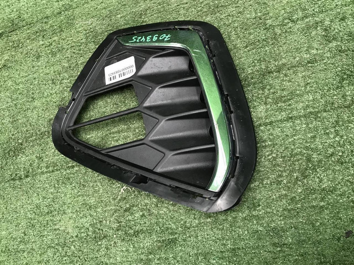 Накладка ПТФ левая Hyundai Custo (2021-н.в.)