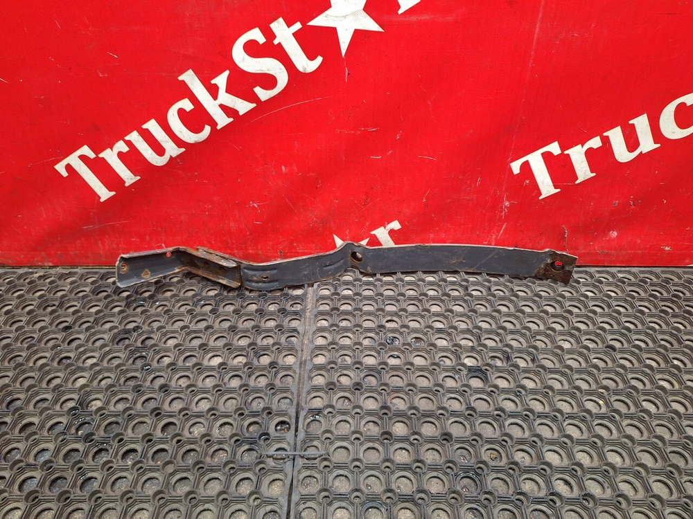 Кронштейн корпуса подножек правый