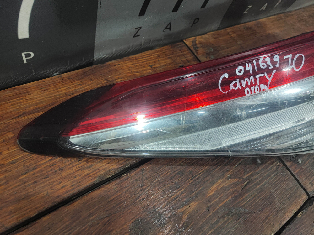 Фонарь задний левый LED Toyota Camry (XV70) 17-нв Б/У Оригинал 8156033690