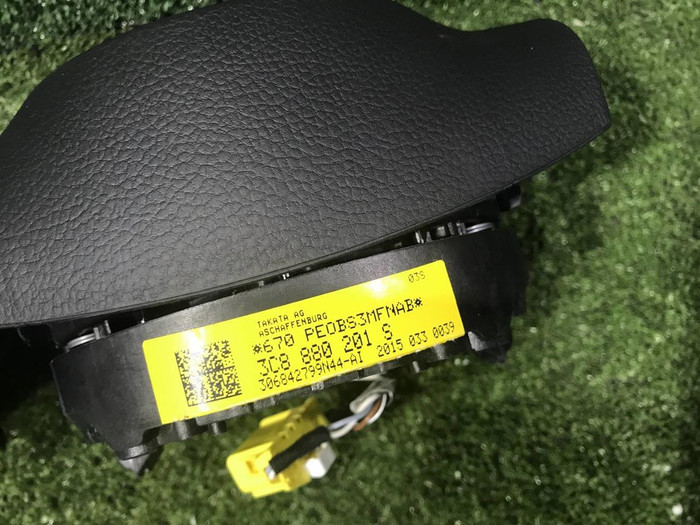 Подушка безопасности водителя VW Passat CC (2008-2017)