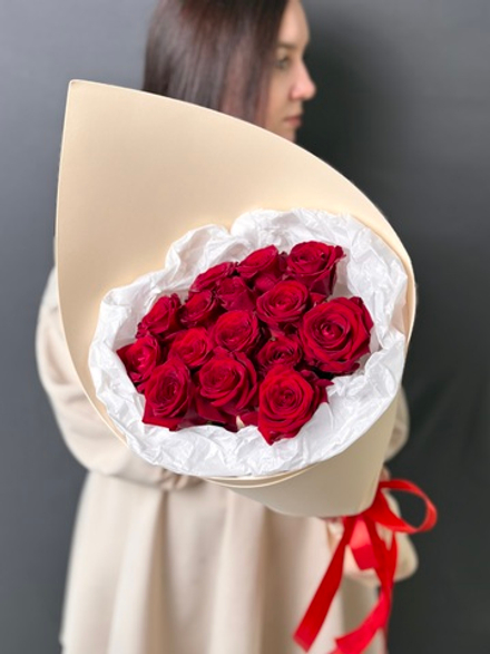 15 красных роз 50 см