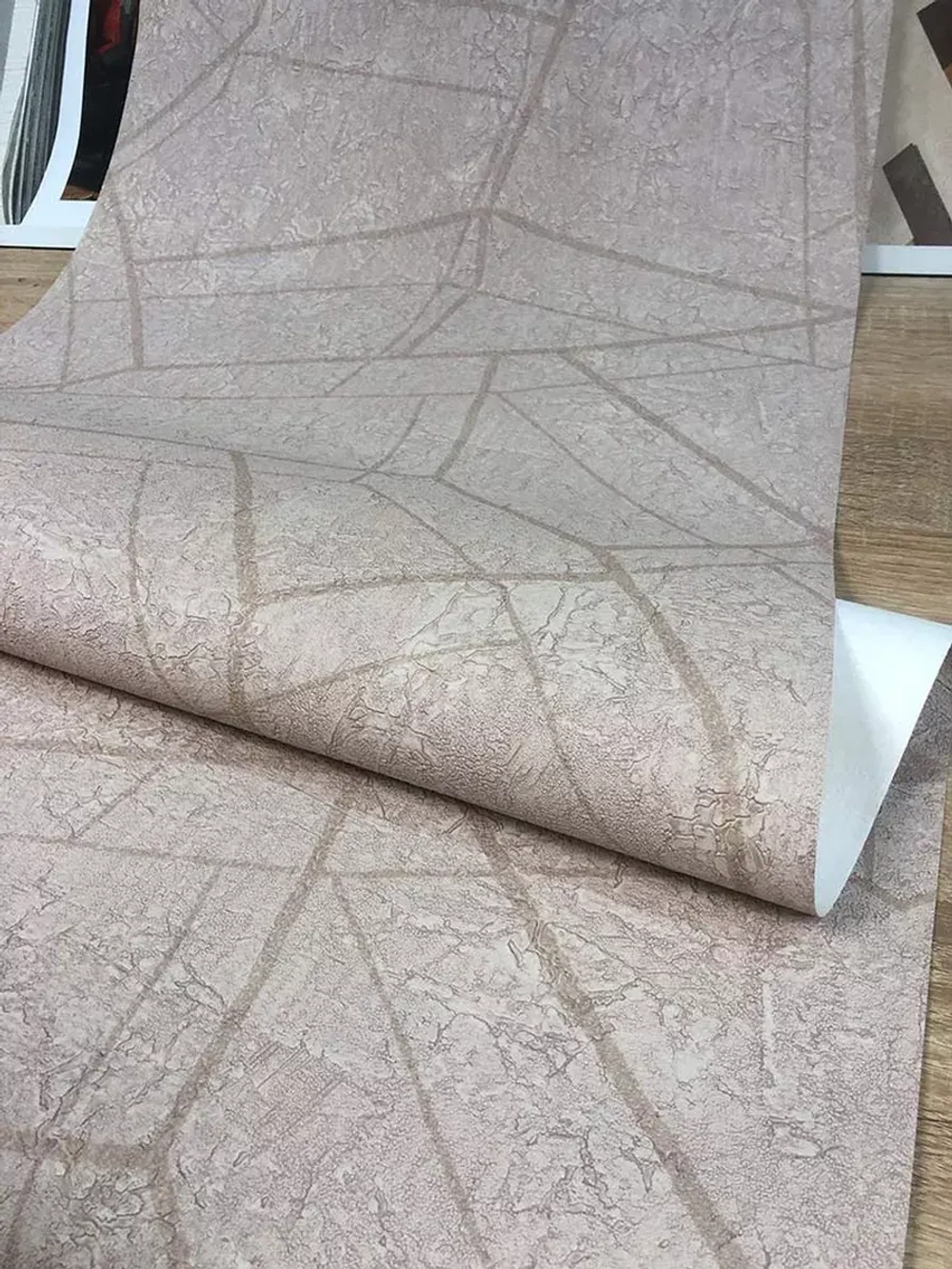 Обои флизелиновые 76106 Gotham Италия