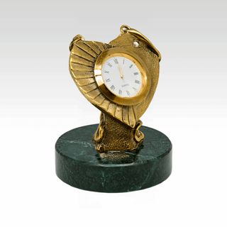 Часы "Счастливые минуты" (на камне)