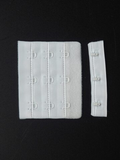 Застежка для бюстгальтера белая широкая с крючками 3х3 Lauma (Латвия)