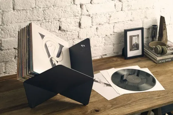 Analog Renaissance TARS Black