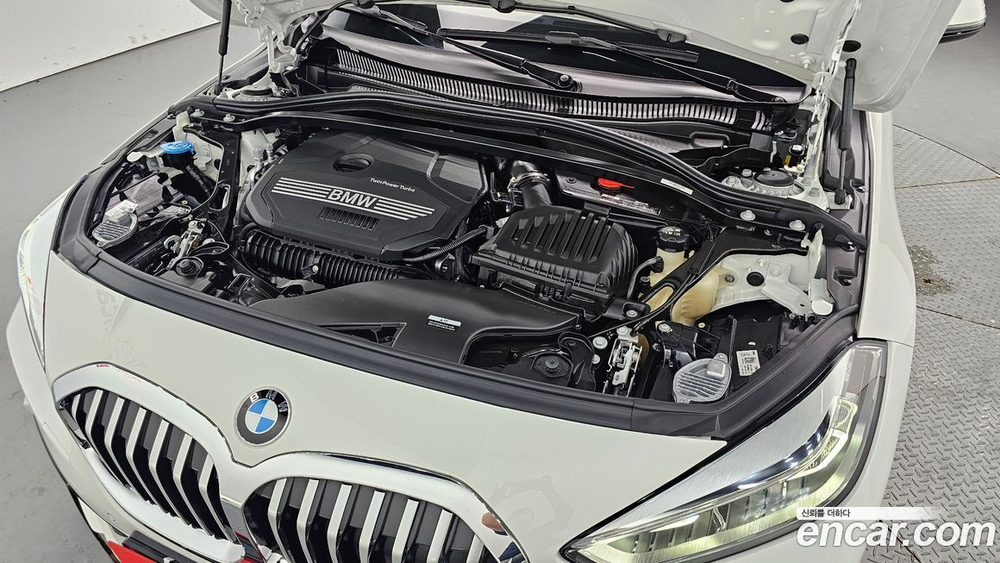 BMW 1 Series (F40) 120i M Sports (10.2022)