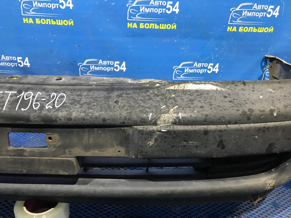 Бампер передний TOYOTA CALDINA 1996