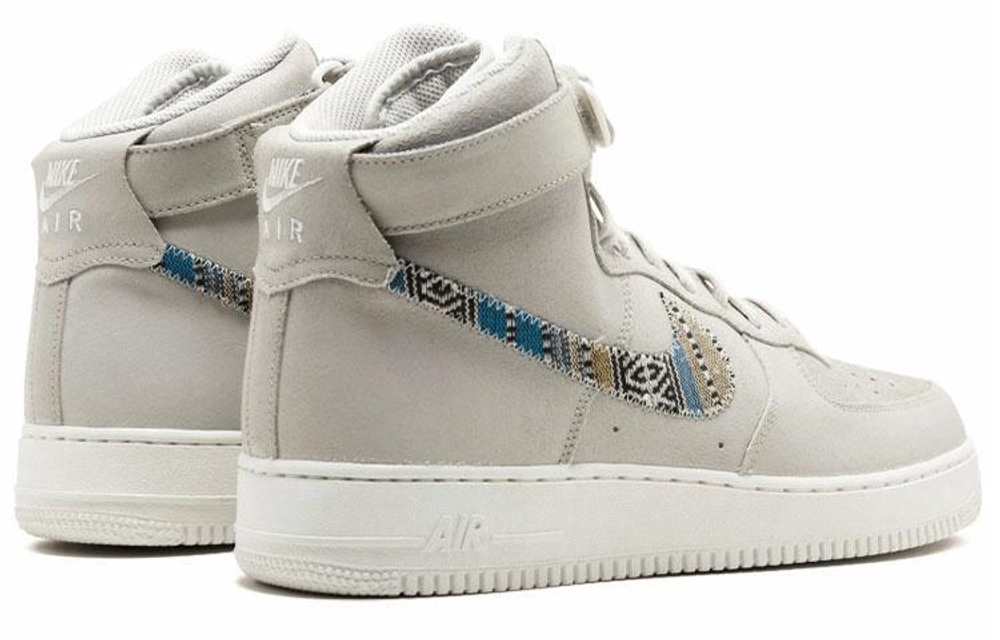 Кроссовки Nike Air Force 1 07 Lv8