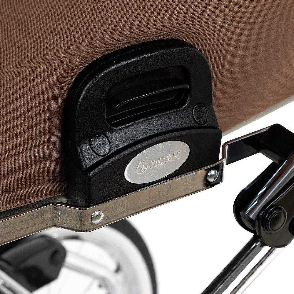 Детская коляска Roan Bass Next Classic d14 2.0 2 в 1 BSNC/91/2 Mocha Mousse/Black/руч.Cappuccino