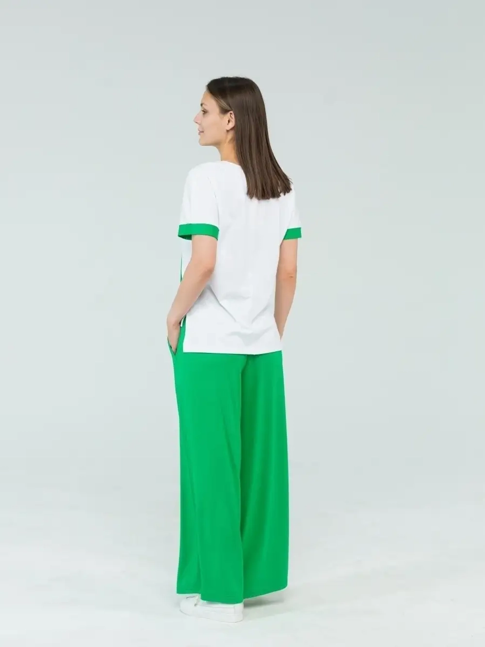 Костюм трикотажный оверсайз с широкими брюками