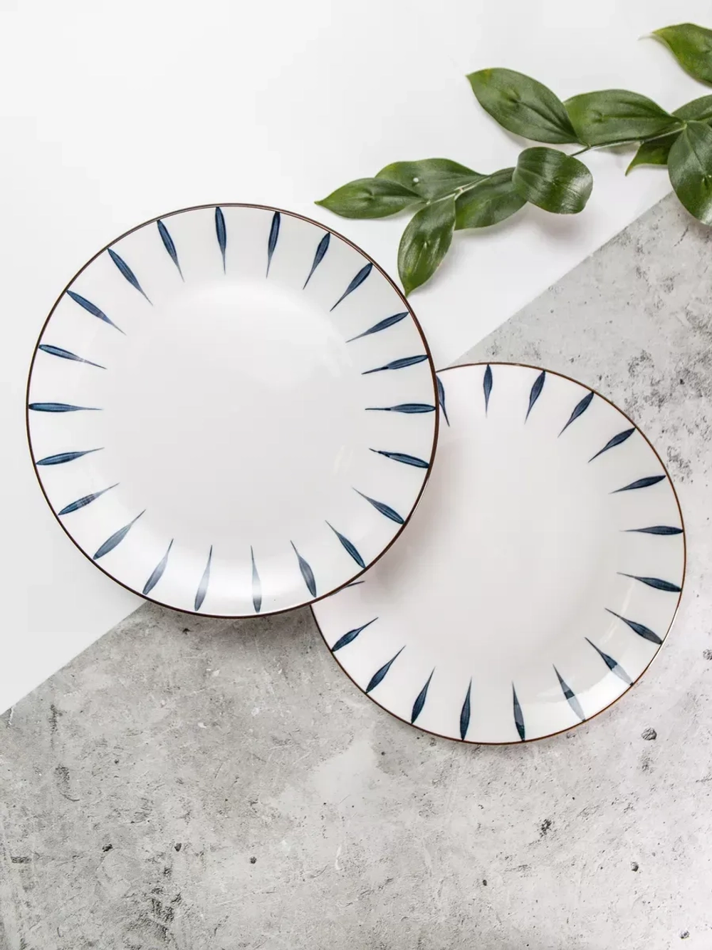 Тарелка без ботиков, Лепесток, диаметр 25,5 см