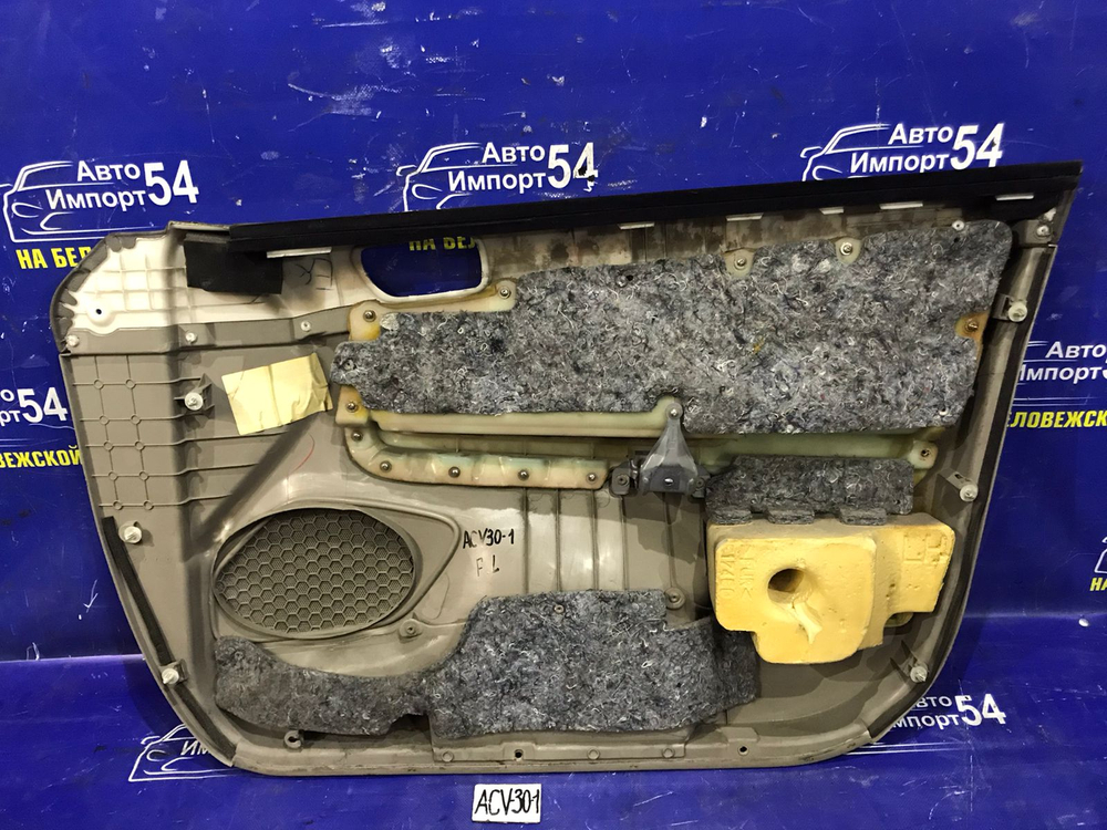 Обшивка двери TOYOTA CAMRY 2002