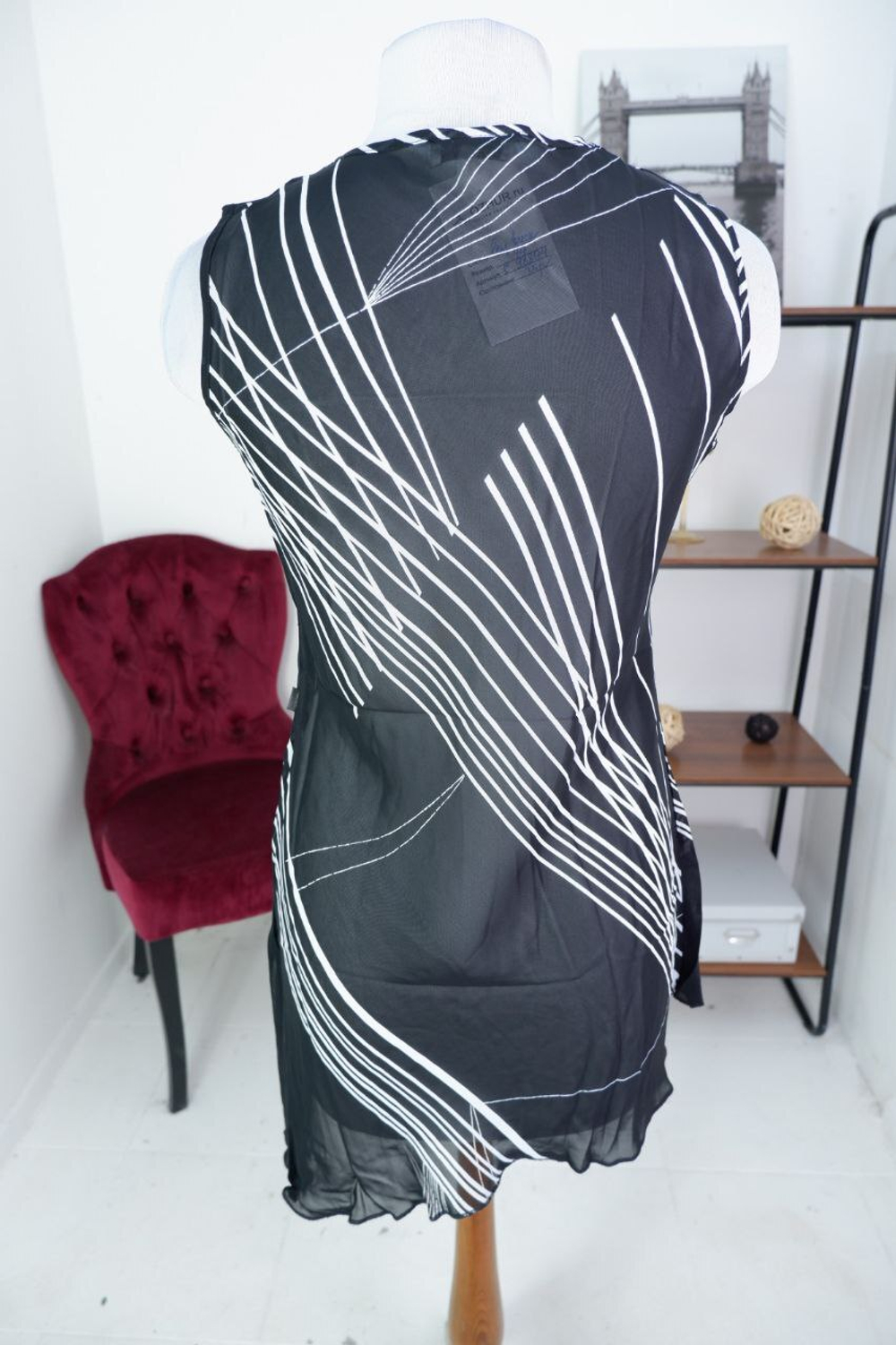 Блузка Royal Fashion тонкая, полупрозрачная 44 размер