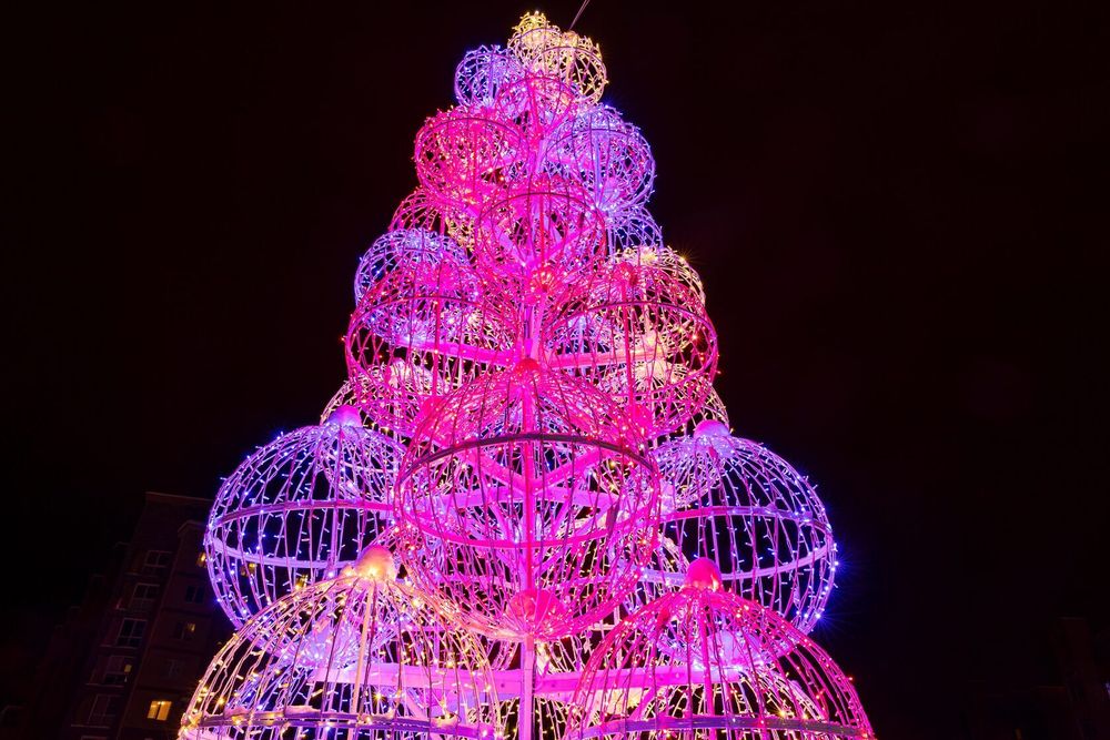 Светодиодная елка из шаров - коллекция Цирк