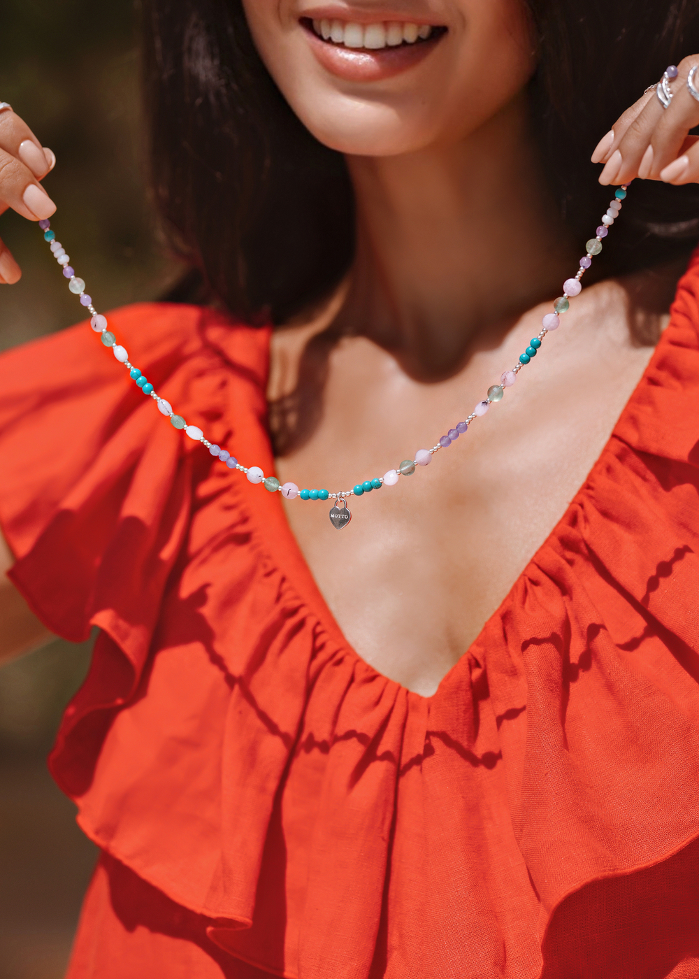 Колье-фенечка  "Комодо"