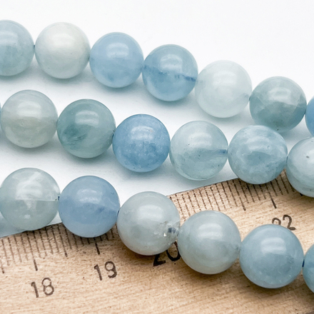 Аквамарин бусины, диаметр 9,6-9,9 мм, цена за 10 шт (1/4 нити)