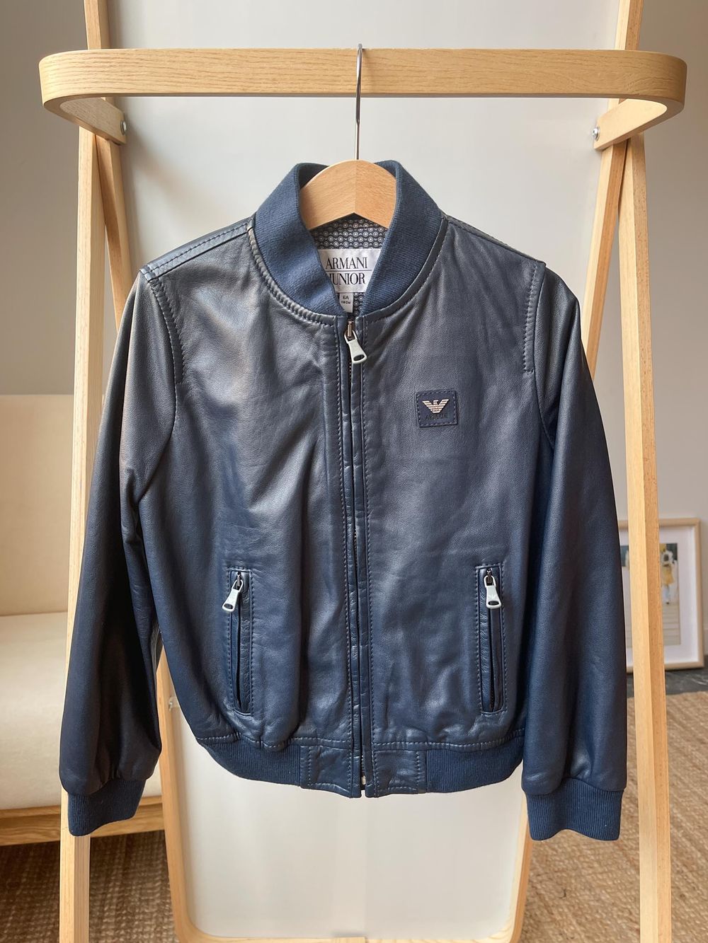 Кожаная куртка Armani, 116