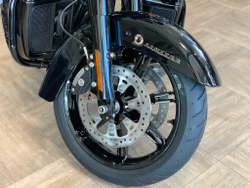 Ultra Limited, Harley-Davidson (FLHTK),  2020