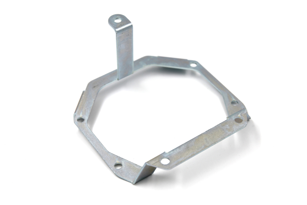 Chevrolet Niva (2009-2020) Кронштейн для крепления Bi-Led ПТФ (комплект, 2шт)