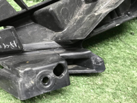 Кронштейн фары правый Toyota LC Prado 150 (17-нв)