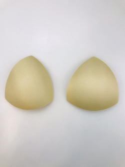 Чашечки треугольные бежевые 75 (А)