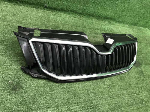 Решетка радиатора Skoda Octavia A7 (2013-2017)