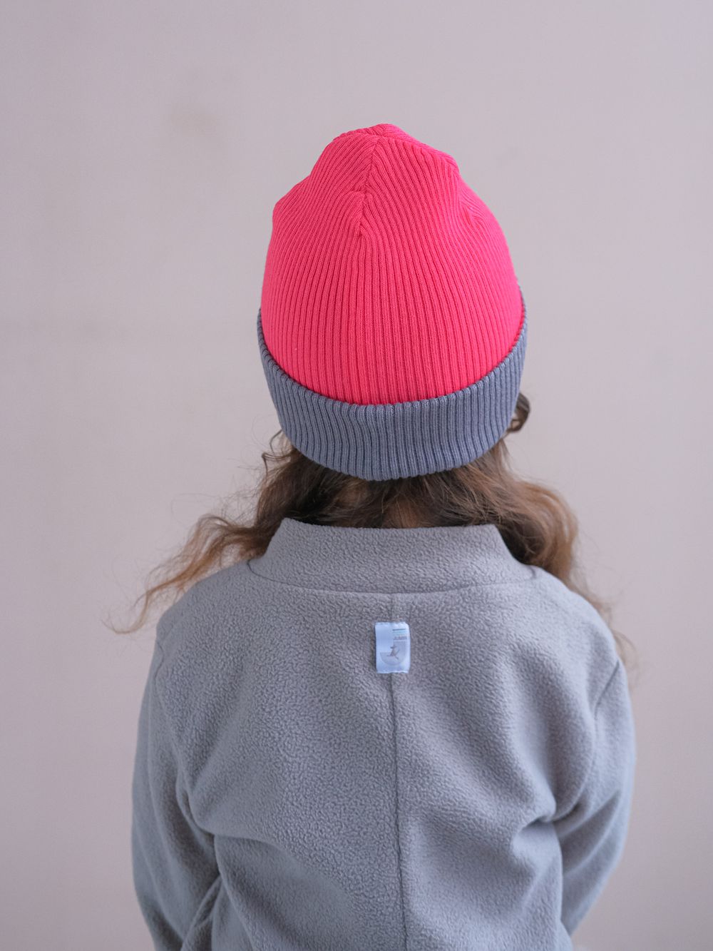 Шапка вязаная хлопковая ТВИНС(Фуксия, жемчужно-серый)