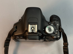 Canon 600D kit 18-55mm 3.5-5.6 IS ll 5.700 кадров