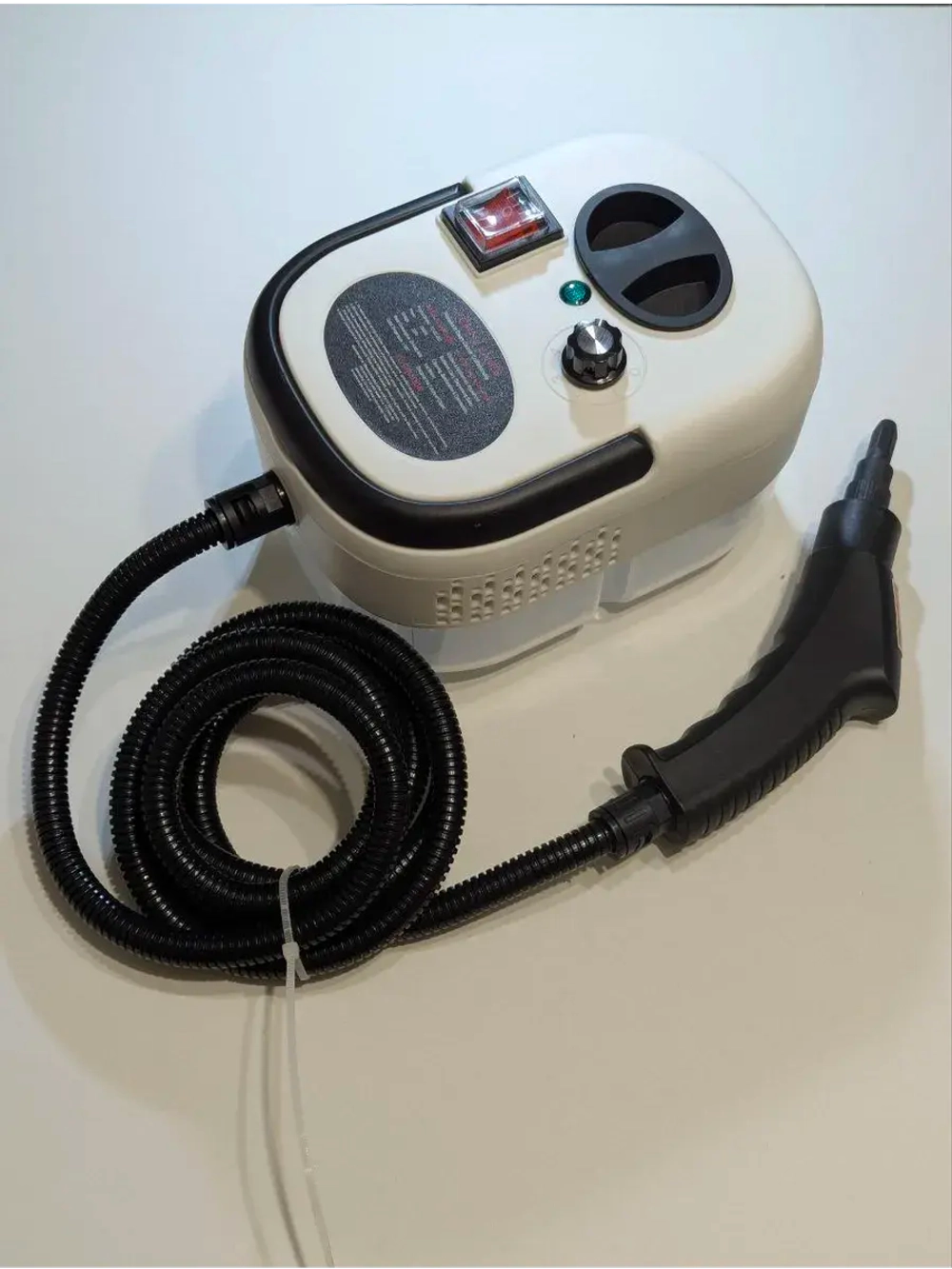 Пароочиститель для уборки дома и детейлинга авто