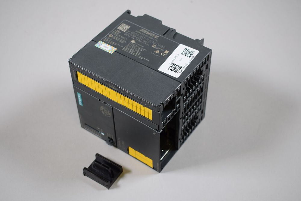 SIEMENS 6ES7317-7UL10-0AB0