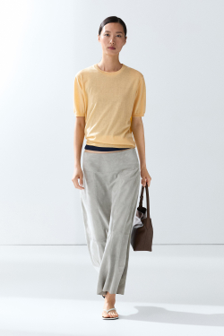 Massimo Dutti Тонкий шерстяной джемпер с короткими рукавами, желтый