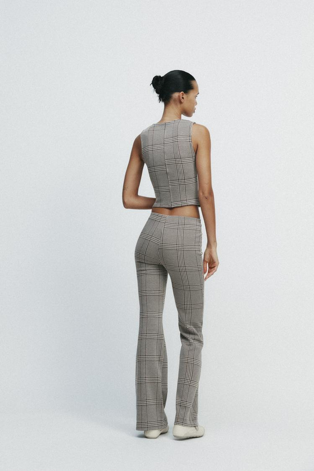 ZARA ТОП ИЗ ИНТЕРЛОКА БЕЗ РУКАВОВ, ЭКРЮ/КОРИЧНЕВЫЙ