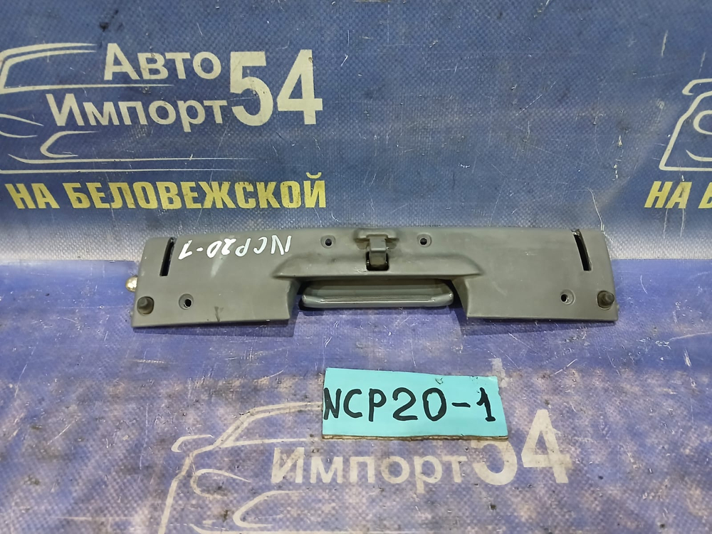Бардачок пассажирский TOYOTA FUNCARGO 2000