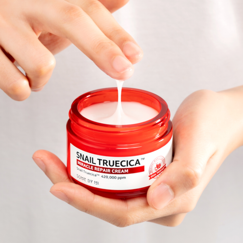 Восстанавливающий крем с муцином чёрной улитки Some By Mi Snail Truecica Miracle Repair Cream