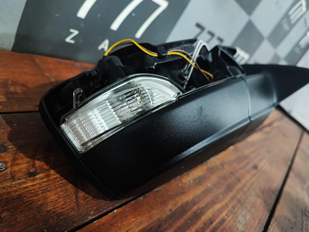 Зеркало правое (мех. 2 pin) Skoda Rapid 1 12-20 Б/У Оригинал 5JB857502