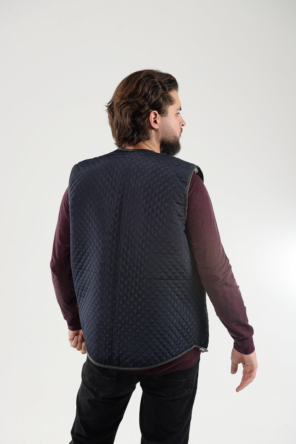 Жилет мужской из стеганной ткани