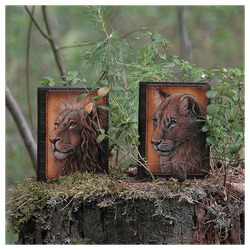 Кожаная обложка на паспорт «Комплект Лев и Львица»