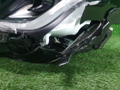 Битая Фара левая Geely Coolray (2019-2023) LED