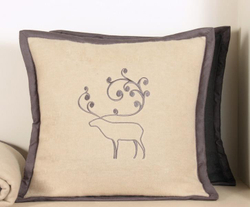 Элитная наволочка декоративная Deer бежевая от Luxberry