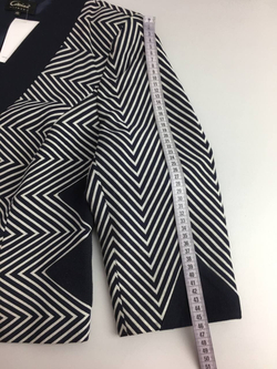 Костюм CATERINA LEMAN  деловой 48 размер