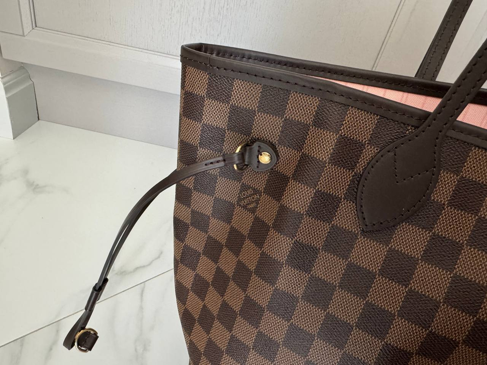 Сумка Louis Vuitton Neverfull MM