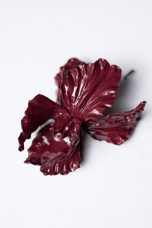 Брошь Ирис, бордо