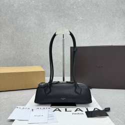Alaia Le Teckel Small Bag 27 cm