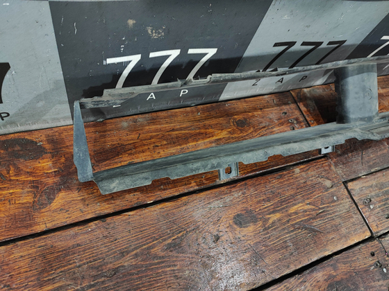 Воздуховод радиаторов нижний BMW 5-Series (G30) 17-20 Б/У Оригинал 51137359838