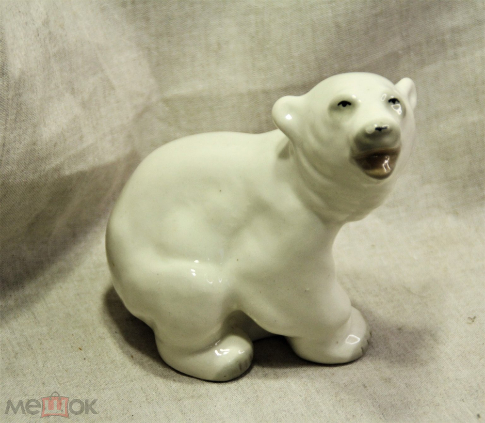 Фарфоровая статуэтка "Белый медведь" (ЛФЗ), 1970-1986 гг.