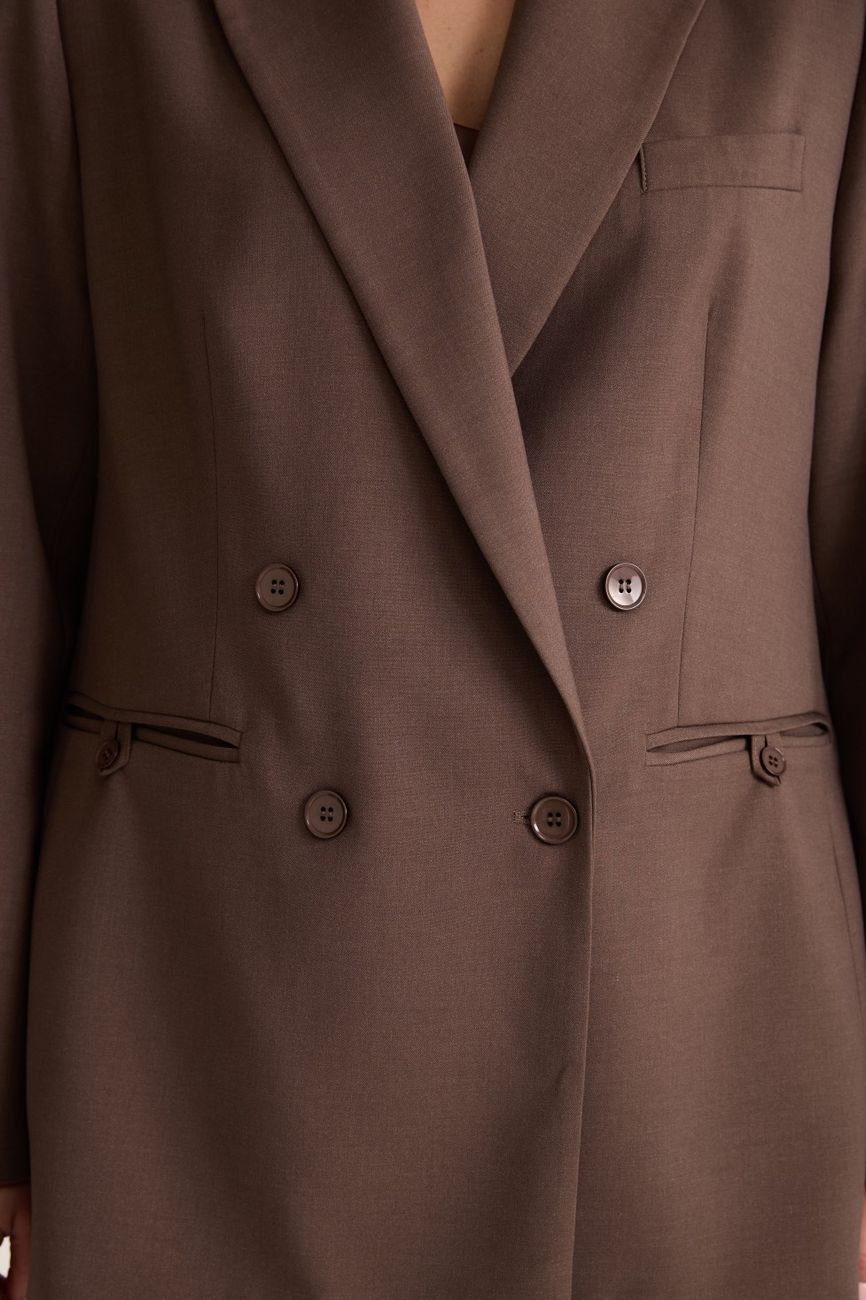 Жакет двубортный с имитацией пояса, мокко