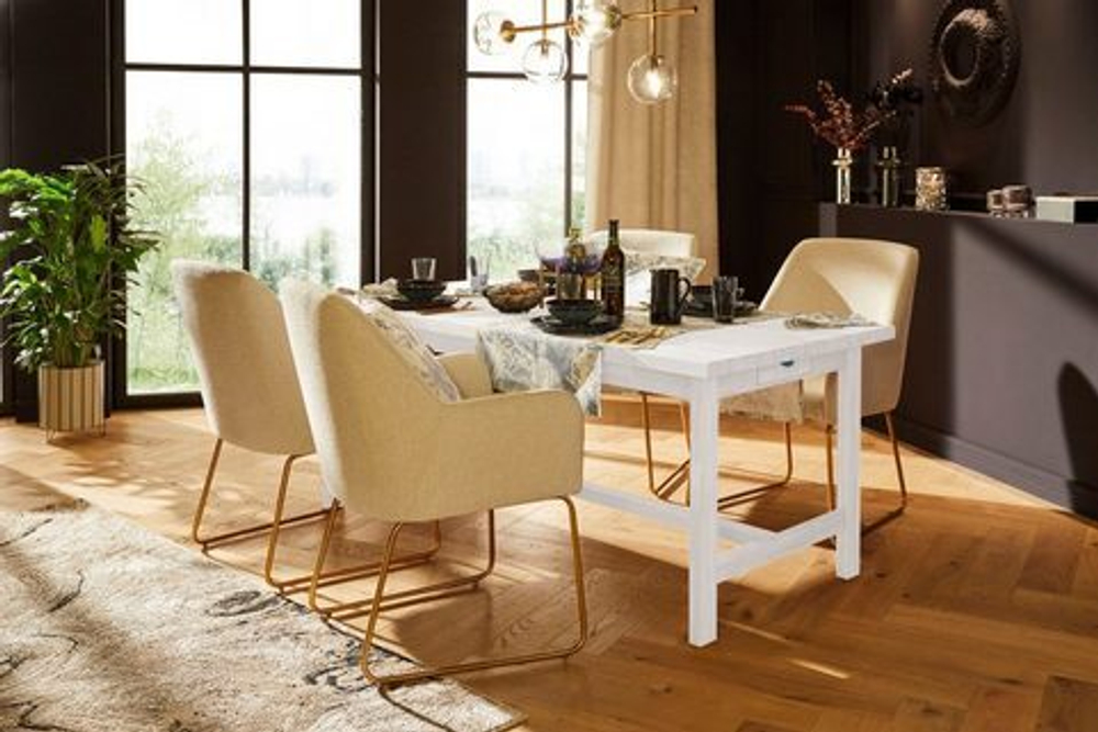 Стол обеденный