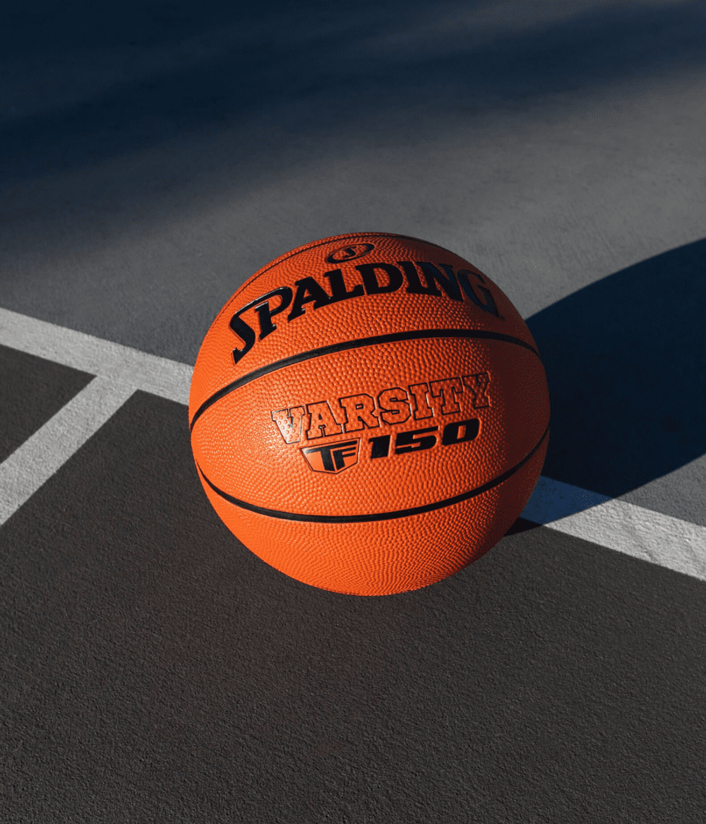 Мяч Spalding Varsity FIBA TF-150, размер 7, резина
