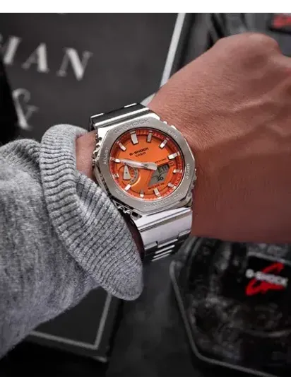 Наручные часы Casio G-Shock GM-2110D-4ADR