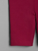 Красный костюм для девочки на лето в полоску